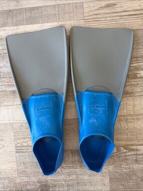 Sporti floating fins